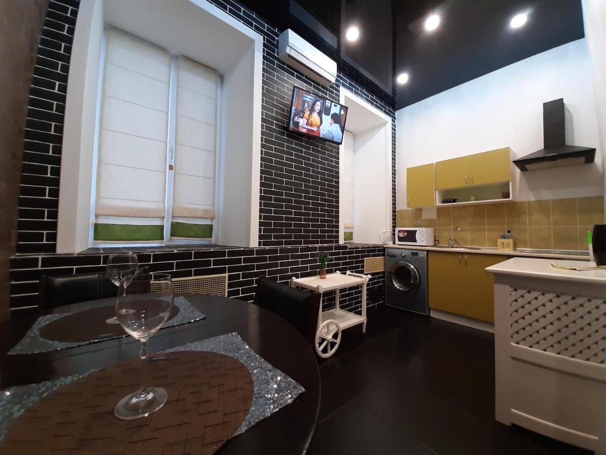 Viva Olive - Студия Со Спальней В Центре เครเมนชุก ภายนอก รูปภาพ